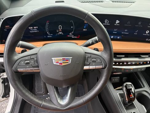 Used 2024 Cadillac XT4 Premium Luxury w/ Active Safety Package AWD/4WD image 16