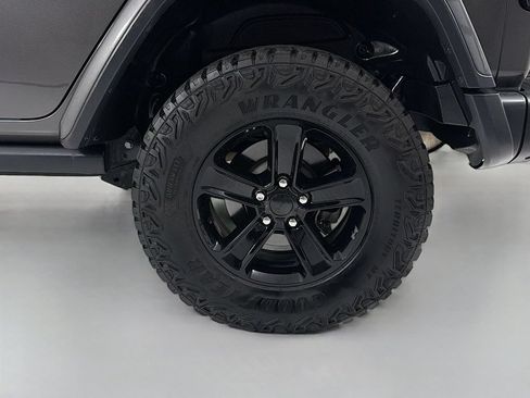 Used 2019 Jeep Wrangler Unlimited Rubicon AWD/4WD image 35