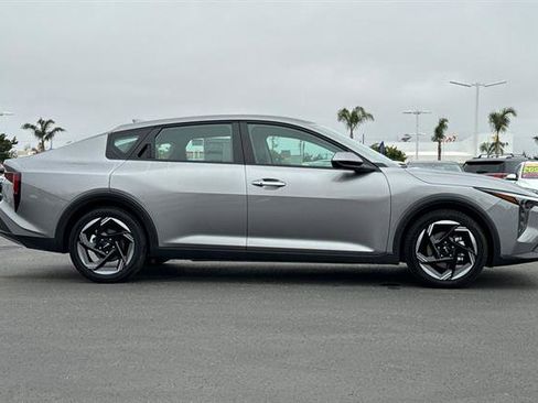 New 2025 Kia K4 EX image 3