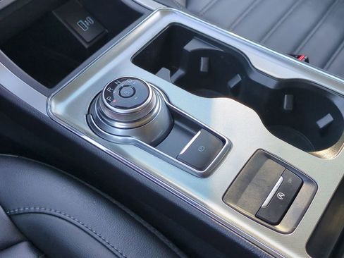 Certified 2022 Ford Edge SEL w/ Convenience Package image 35