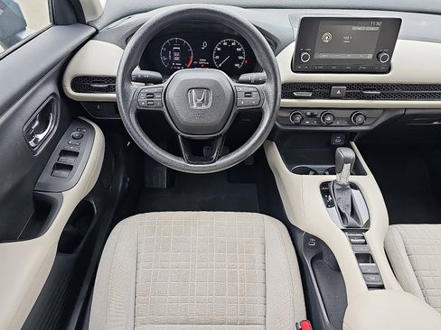 Used 2023 Honda HR-V LX image 11