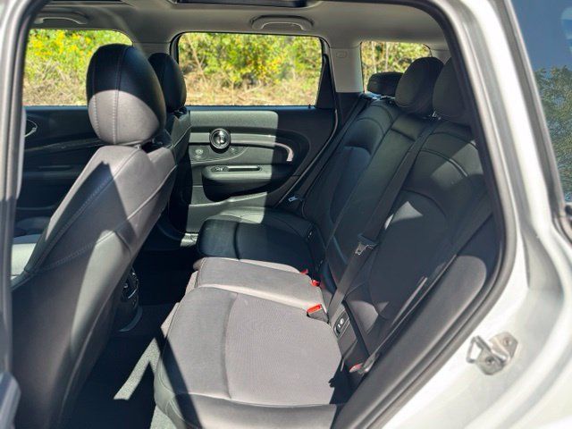 Used 2019 MINI Cooper Clubman S w/ Premium Package AWD/4WD image 13