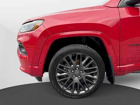 Used 2022 Jeep Compass Limited image 14