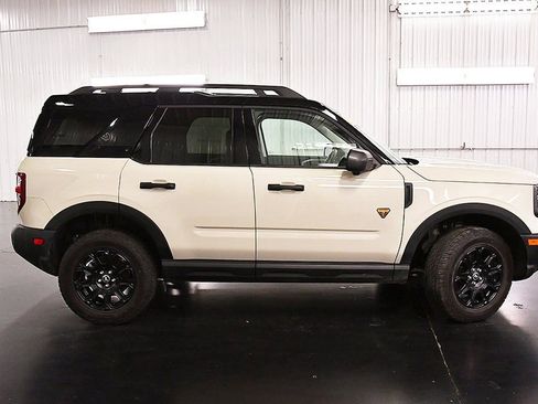 Used 2025 Ford Bronco Sport Badlands image 8