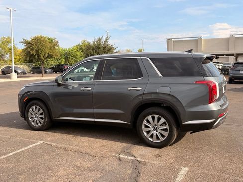 Used 2025 Hyundai Palisade SEL FWD image 4
