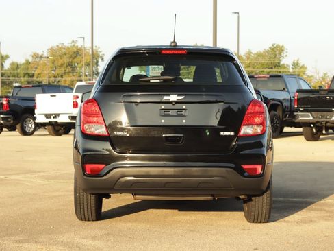 Used 2017 Chevrolet Trax LS FWD image 6