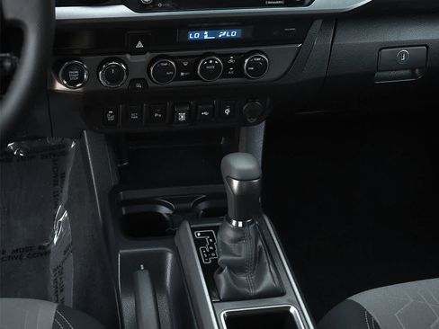 Used 2023 Toyota Tacoma TRD Sport w/ Technology Package AWD/4WD image 13