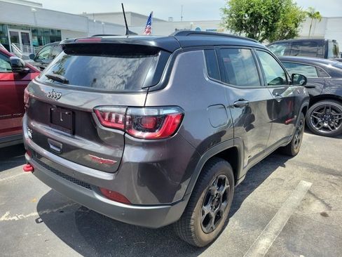 Used 2024 Jeep Compass Trailhawk AWD/4WD image 7