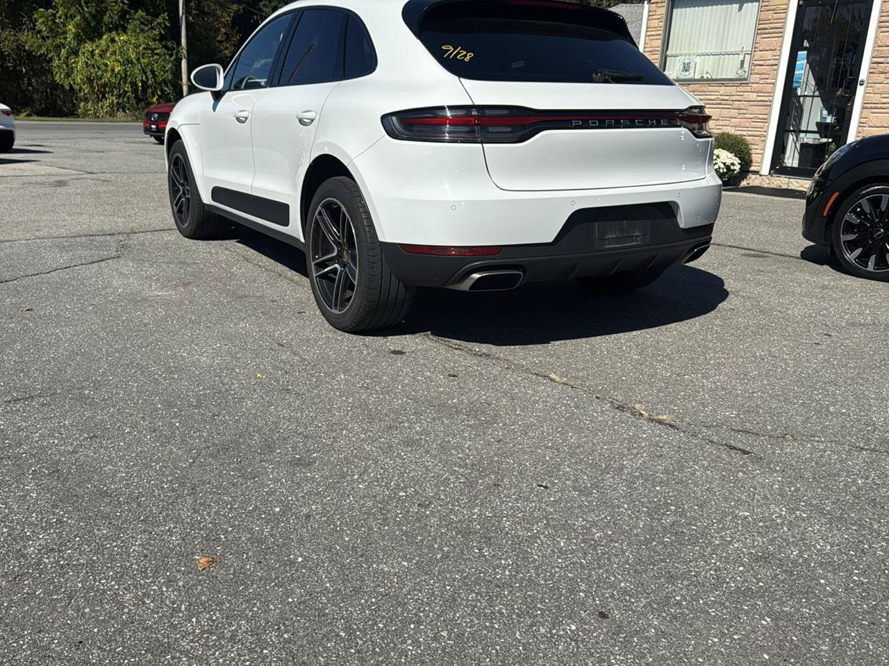 Used 2020 Porsche Macan AWD/4WD image 8