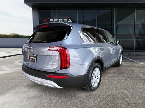 Used 2020 Kia Telluride LX AWD/4WD image 4