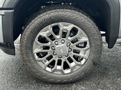 New 2026 GMC Sierra 2500 Denali w/ Denali Reserve Package AWD/4WD image 18