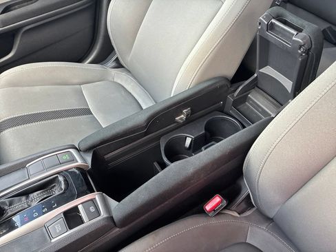 Used 2020 Honda Civic EX image 17