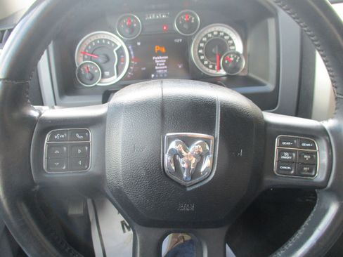 Used 2015 RAM 1500 Lone Star RWD image 18
