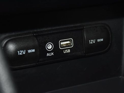 Used 2018 Kia Niro LX FWD image 24