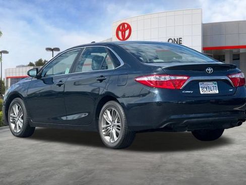 Certified 2017 Toyota Camry SE FWD image 7