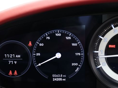 Used 2022 Porsche 911 Carrera image 34