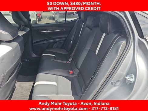 Used 2025 Toyota Camry SE w/ Convenience Package image 11