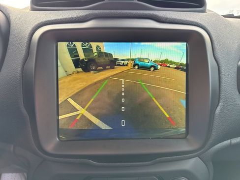 Used 2023 Jeep Renegade Limited AWD/4WD image 24