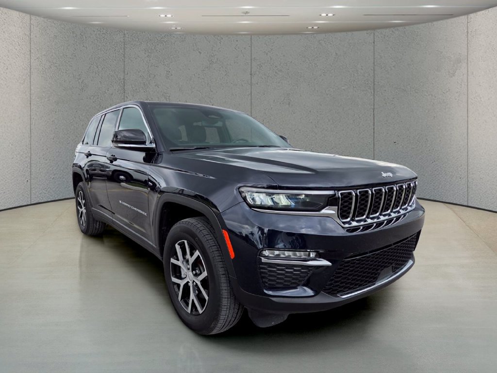 Used 2024 Jeep Grand Cherokee Limited AWD/4WD image 13
