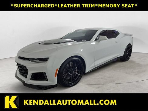 Used 2022 Chevrolet Camaro ZL1 RWD image 1