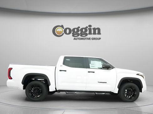 New 2025 Toyota Tundra SR5 image 22