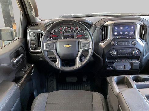 Used 2023 Chevrolet Silverado 2500 LT AWD/4WD image 5