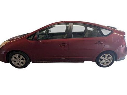 Used 2005 Toyota Prius w/ Pkg 6 FWD image 2