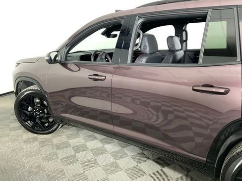 Used 2024 Chevrolet Traverse RS w/ LPO, Floor Liner Package image 39