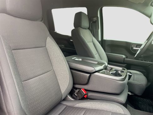 Used 2024 Chevrolet Silverado 1500 Custom image 26