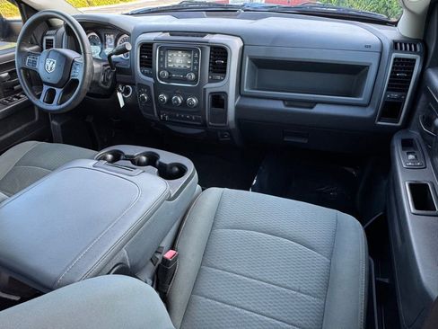 Used 2016 RAM 2500 Tradesman w/ Chrome Appearance Group image 22