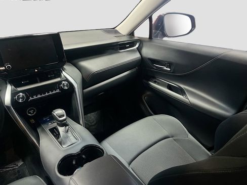 Used 2024 Toyota Venza LE image 22