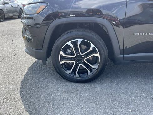 Used 2024 Jeep Compass Limited image 9