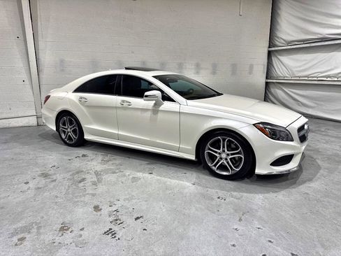 Used 2016 Mercedes-Benz CLS 400 image 4