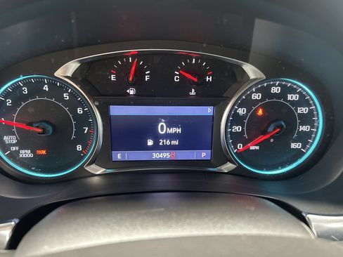 Used 2023 Chevrolet Traverse LT w/ Midnight/Sport Edition AWD/4WD image 13
