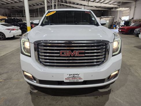 Used 2018 GMC Yukon XL SLT w/ Premium Edition AWD/4WD image 19