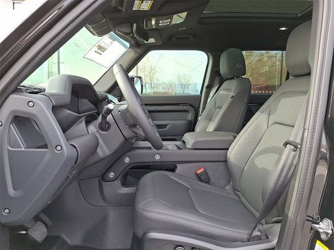 New 2026 Land Rover Defender 110 S image 9