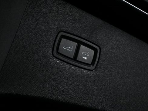 New 2025 Porsche Cayenne S image 32