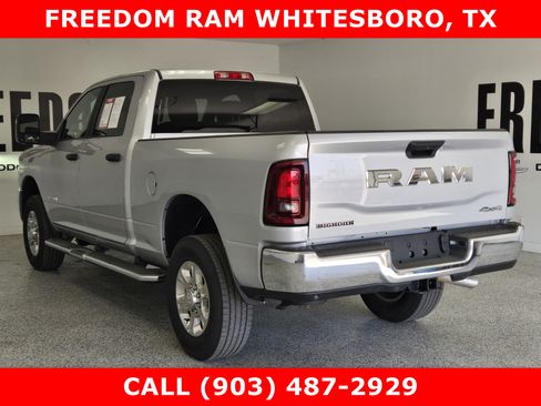 Used 2026 RAM 2500 Big Horn AWD/4WD image 4