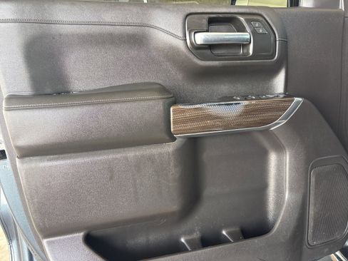 Used 2020 Chevrolet Silverado 1500 LT image 10