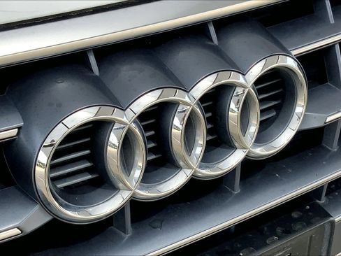 Used 2019 Audi Q5 2.0T Premium Plus w/ Premium Plus Package image 28