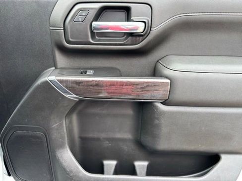 Used 2022 Chevrolet Silverado 2500 LTZ w/ Z71 Off-Road Package image 22