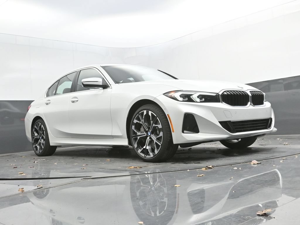 Used 2026 BMW 330i Sedan w/ Premium Package RWD image 39