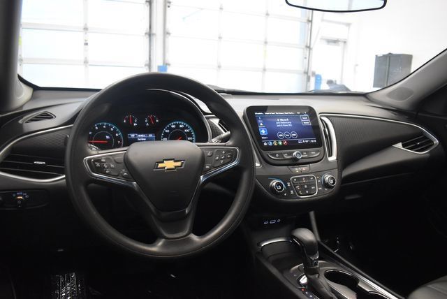 Used 2024 Chevrolet Malibu LT FWD image 23