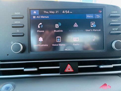Used 2023 Hyundai Elantra SEL FWD image 31