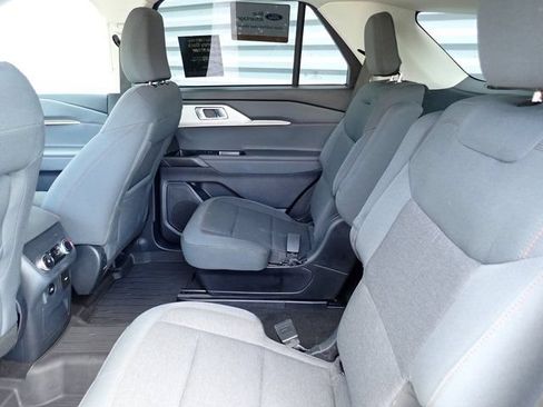 Certified 2025 Ford Explorer Active AWD/4WD image 19