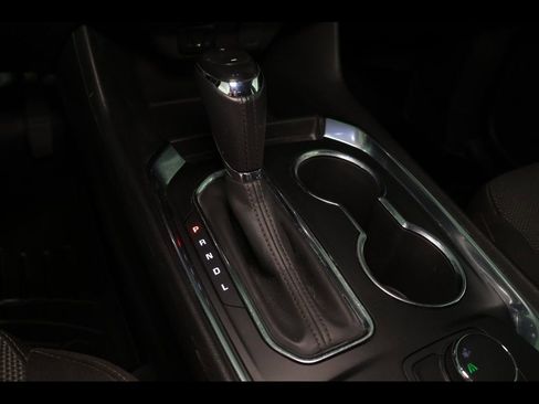 Used 2019 Chevrolet Traverse LT FWD image 30