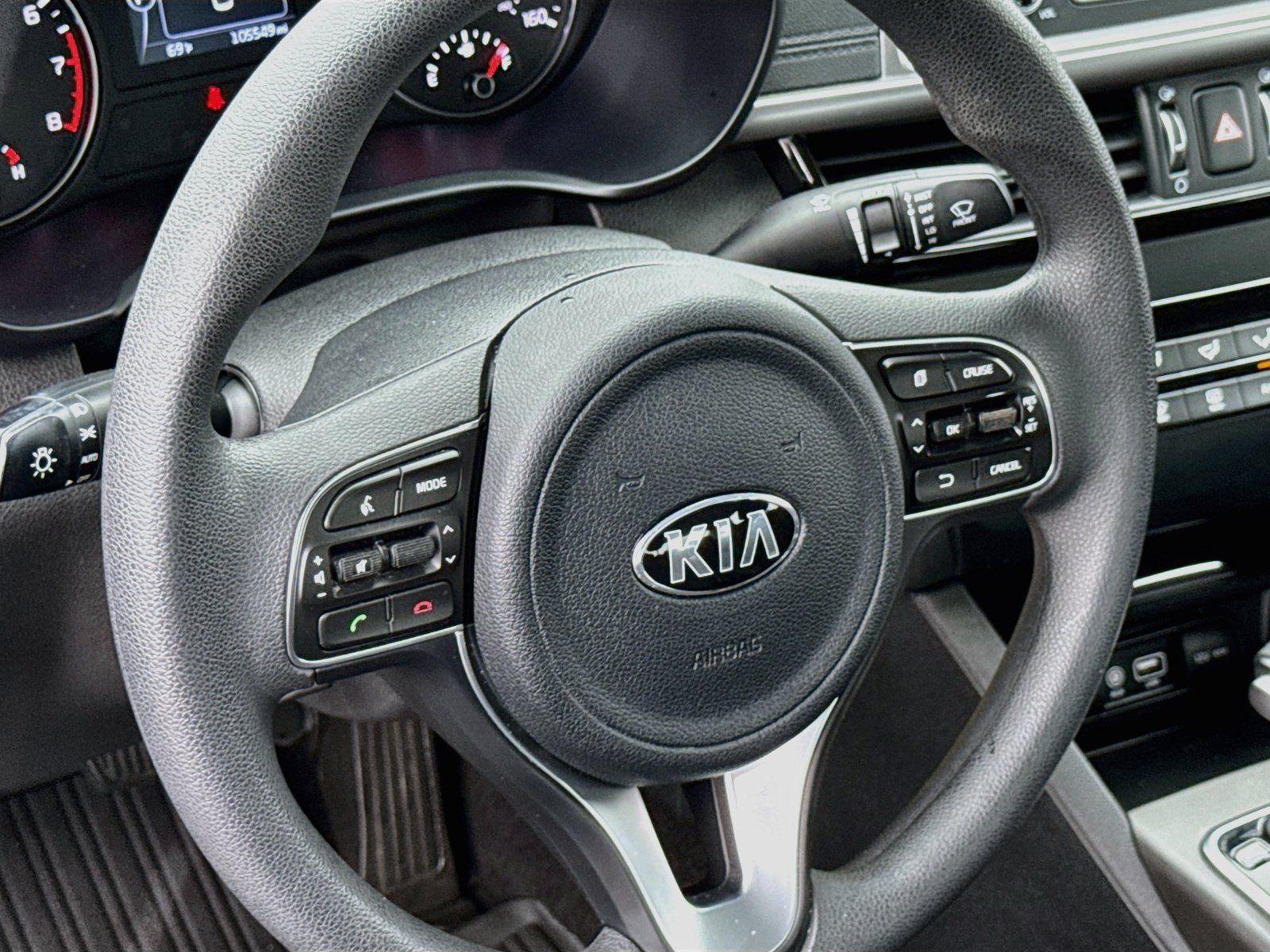 Used 2017 Kia Optima LX w/ Convenience Package FWD image 12