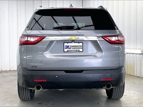 Used 2020 Chevrolet Traverse LT FWD image 4
