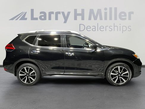Used 2018 Nissan Rogue SL w/ Premium Package image 6