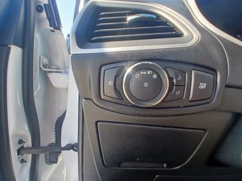 Used 2020 Ford Edge SEL AWD/4WD image 25